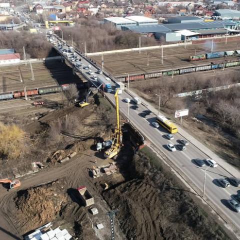 Подрядчик приступил к строительству моста в Ростове-на-Дону.